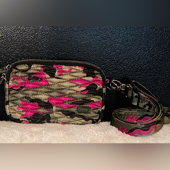 Lug Camo Orchid 8 piece bundle. Includes NWT Puddle Jumper and 7 other items! - Picture 3 of 5